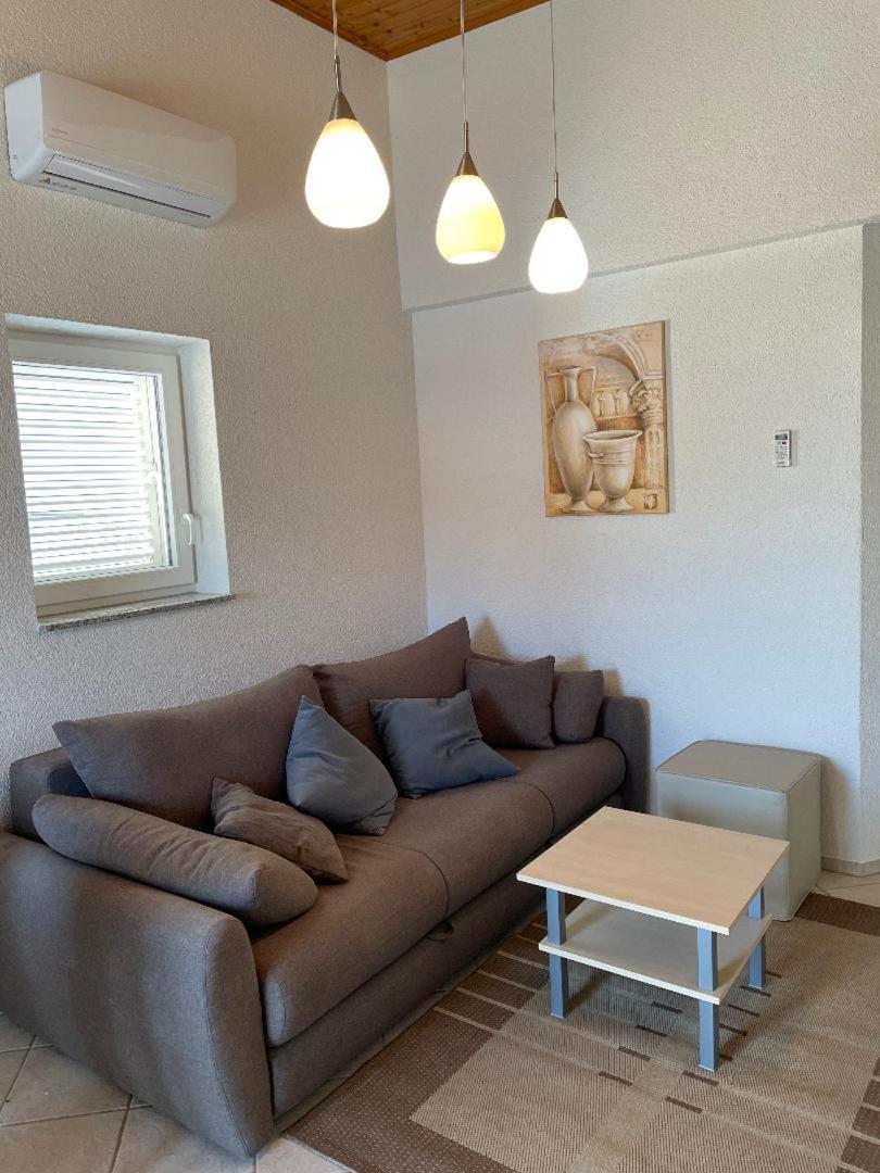 Apartment Gordana Vir Exterior photo