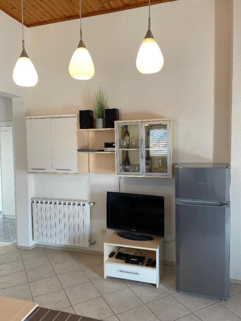 Apartment Gordana Vir Exterior photo